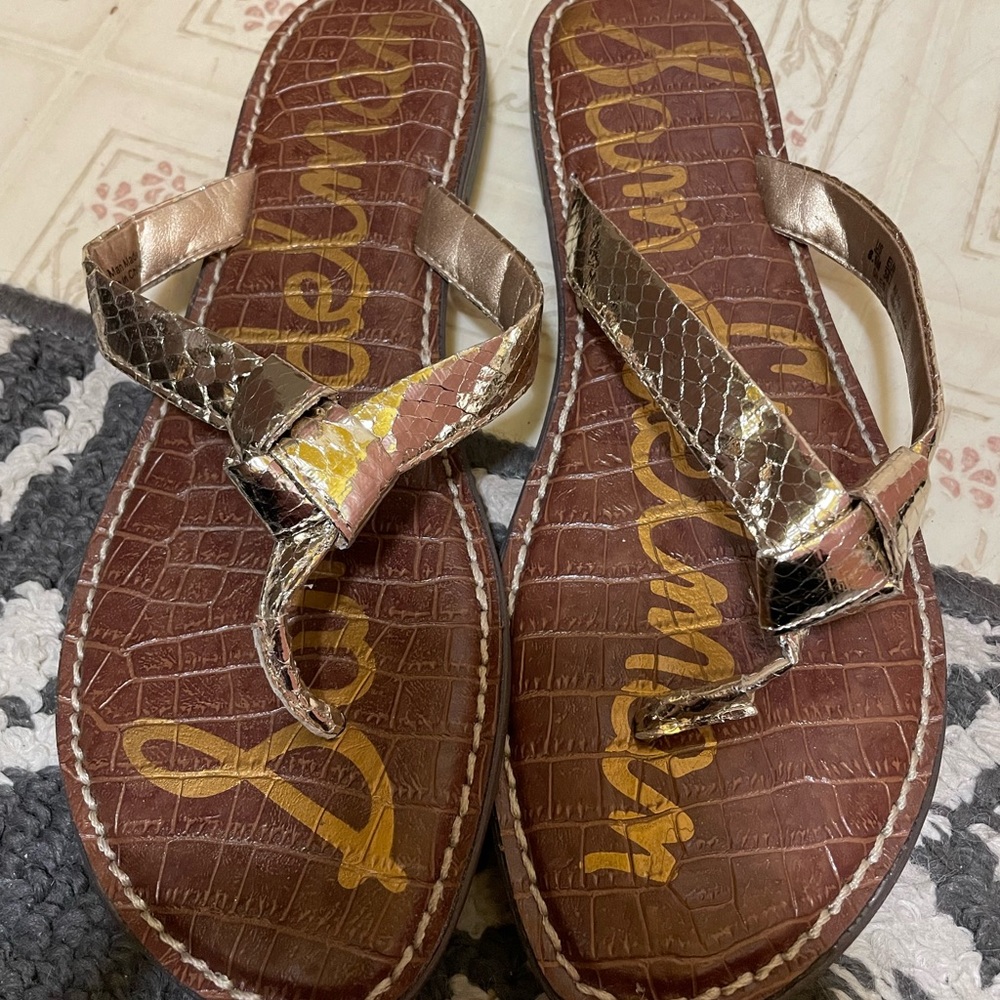 Sam edelman sandals flip flops in the style Giles. Womens size 8.5.